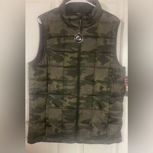 Swiss Tech Camo Puffer Vest Men’s Small NWT Green Brown Lightweight Warm